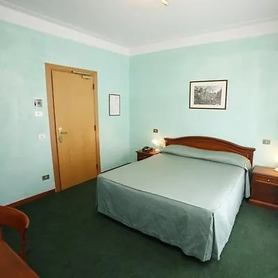 Hotel Adriatic 2*